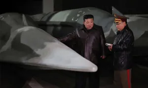 Ông Kim Jong-un thăm căn cứ tên lửa